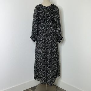 🔹 Lucky Brand Floral Prairie Maxi Dress